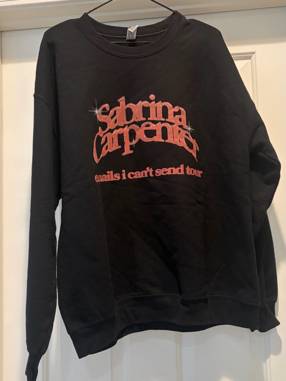 Gildan Black Crewneck Sweatshirt with Pink Sabrina Carpenter Graphic
